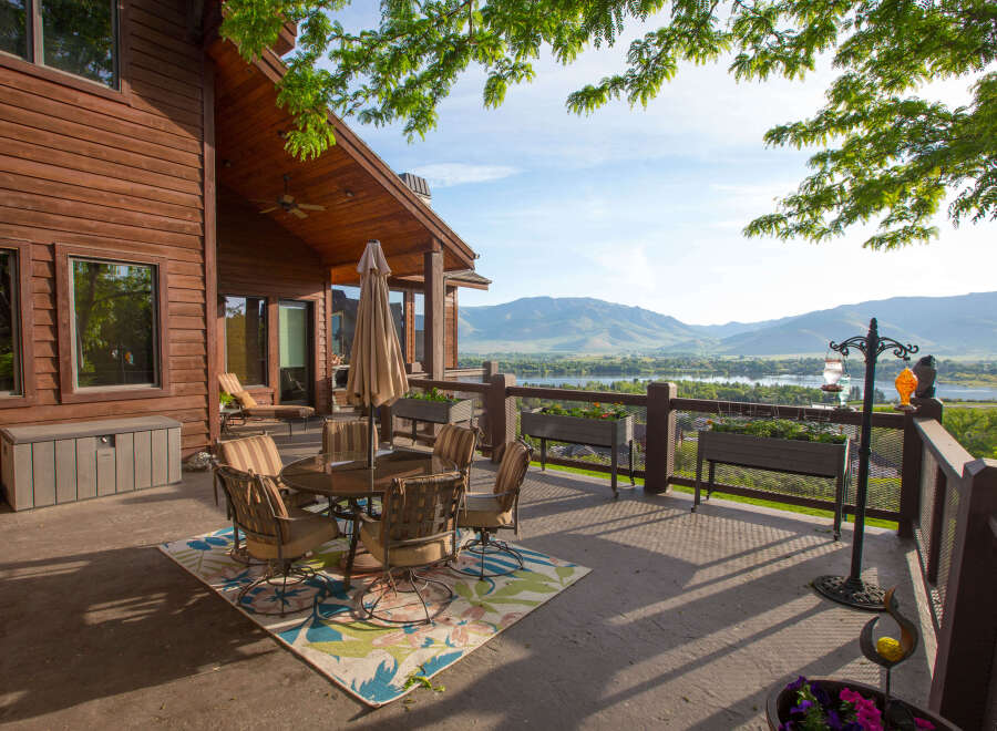 Enjoy breathtaking views from this stunning property.