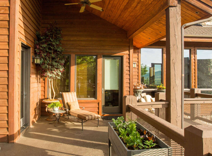 Enjoy the tranquility of this stunning outdoor space, perfect for relaxation and entertaining.