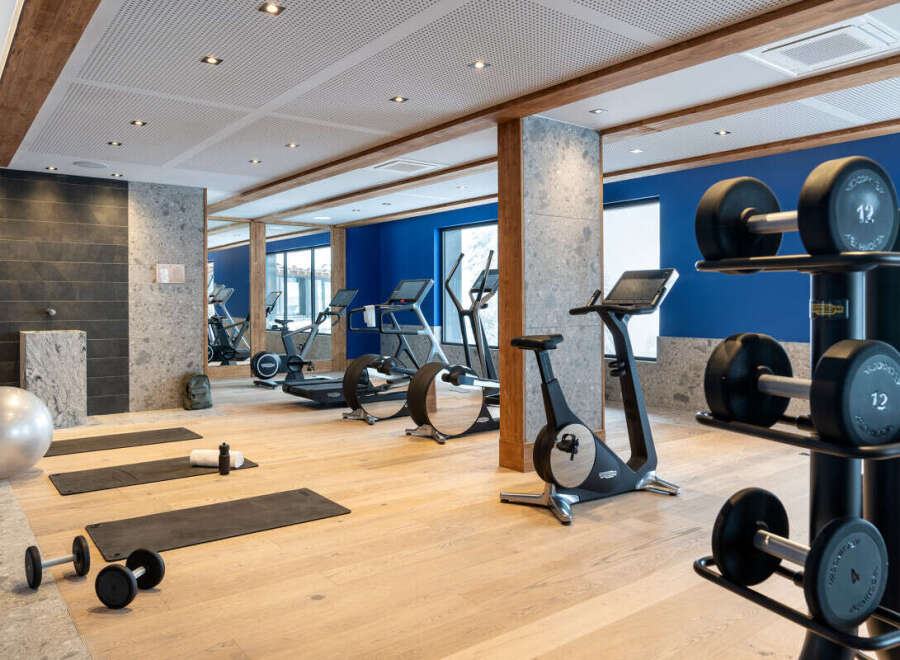 This stunning gym boasts state-of-the-art equipment, including treadmills, ellipticals, stationary bikes, and free weights, ensuring a comprehensive workout experience.