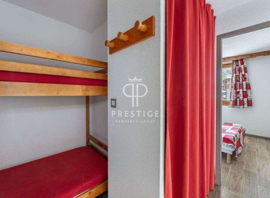 Discover a cozy retreat with this charming property.