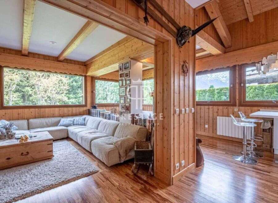 Experience the warmth of this stunning wooden chalet, perfect for a cozy retreat.