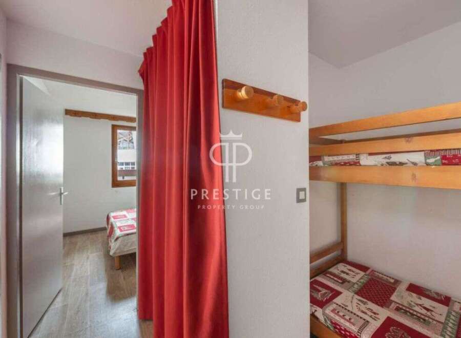 Discover a cozy retreat with this charming property.