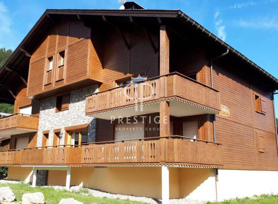 Discover the charm of this stunning wooden chalet, boasting exquisite craftsmanship and a warm, inviting ambiance.