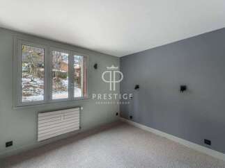 Discover this stunning property featuring a modern design and ample natural light.