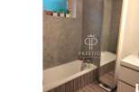 Discover a luxurious bathroom with a modern design.