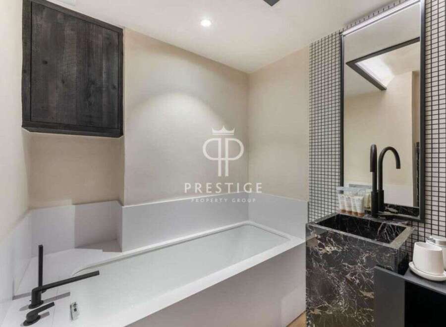 Discover luxury living in this stunning property.