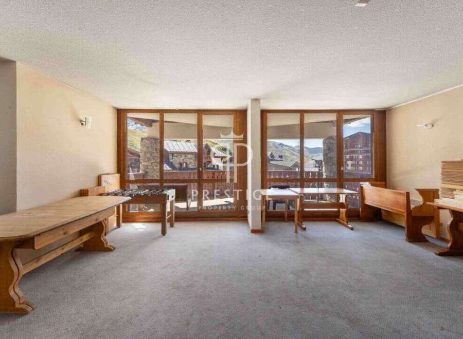 Discover a stunning property with breathtaking mountain views.