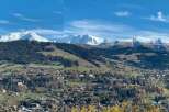 Nestled in the heart of the French Alps, this stunning property offers breathtaking panoramic views of snow-capped mountains and picturesque valleys.