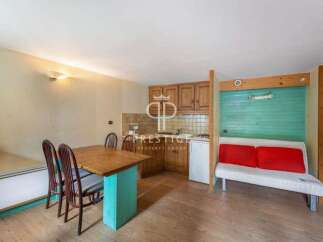 Discover this charming property, perfect for a cozy retreat.