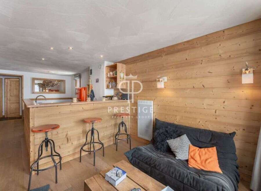 Discover a cozy retreat with this charming property.