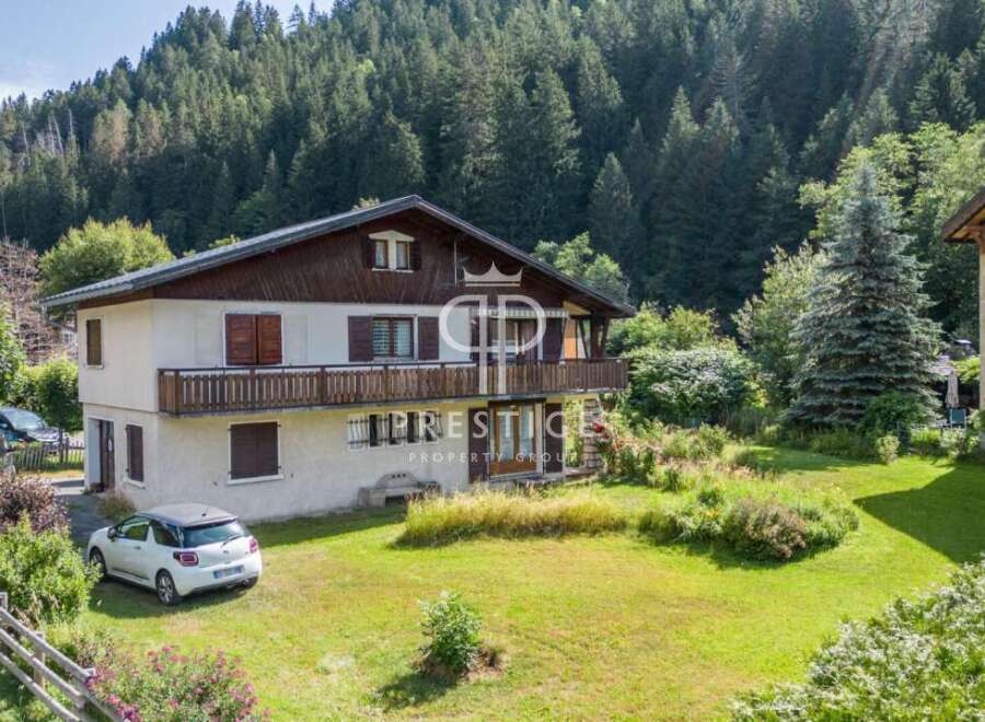 Discover a charming property nestled in a serene, natural setting.