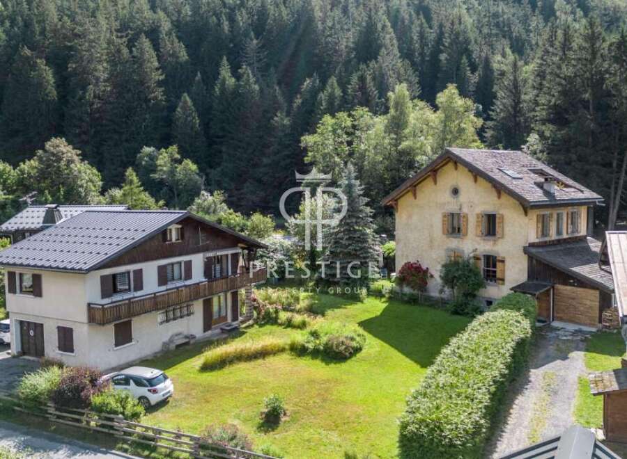 Discover a charming property nestled in a serene, natural setting.