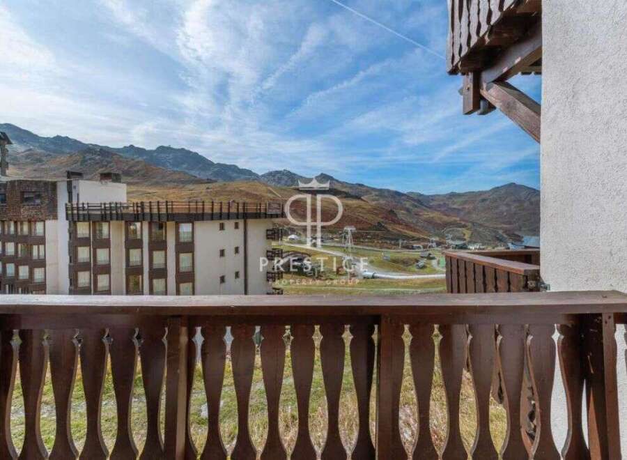 Enjoy breathtaking mountain views from this stunning property.
