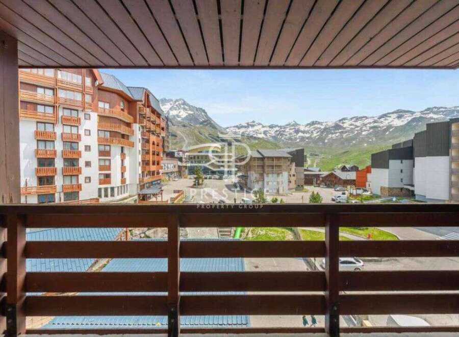 Enjoy breathtaking mountain views from this stunning property.
