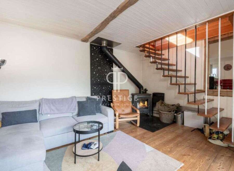Discover a cozy living space with a unique design.