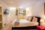Discover a cozy bedroom with a modern touch.