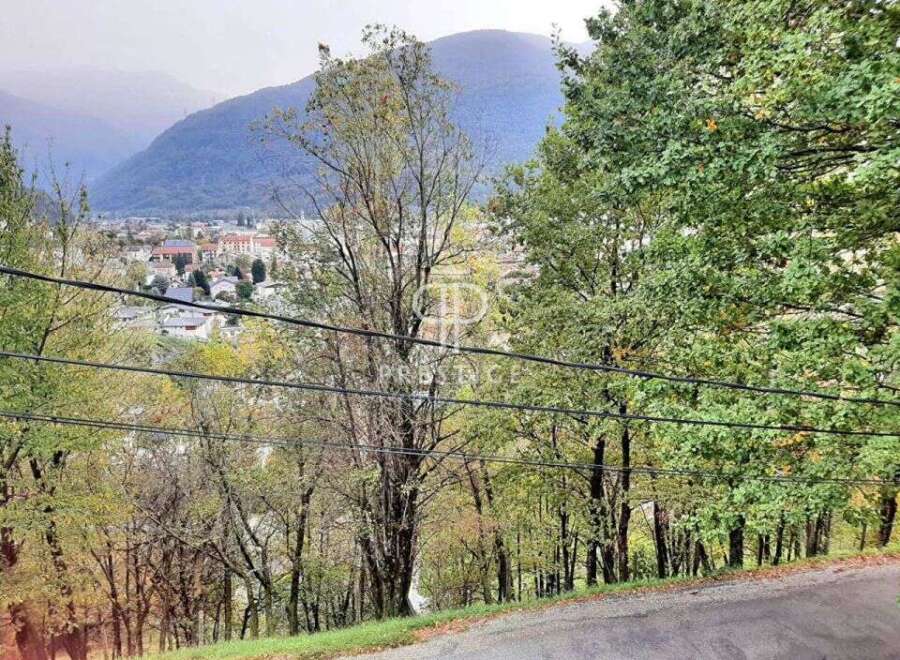 Discover breathtaking views from this stunning property.
