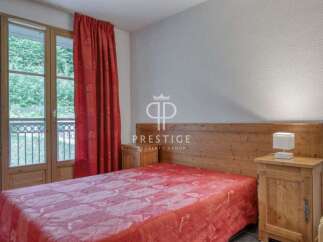 Discover a cozy bedroom with a charming ambiance.