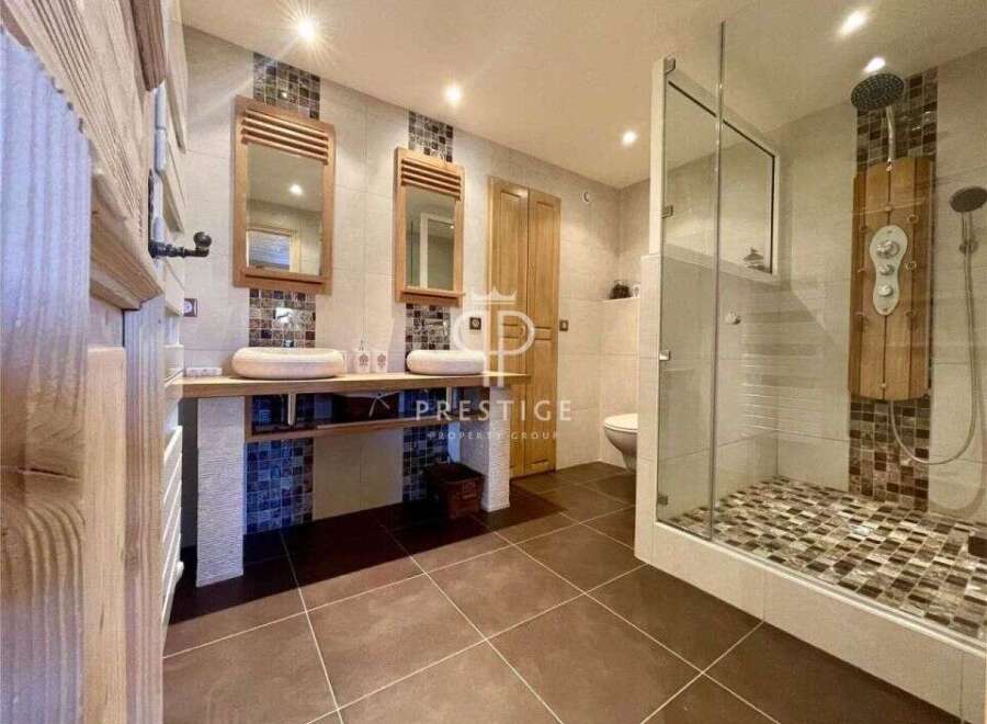 Discover luxury living in this stunning bathroom.