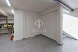 Discover this versatile property, perfect for various uses.
