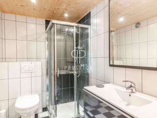 Discover a modern bathroom with sleek design.