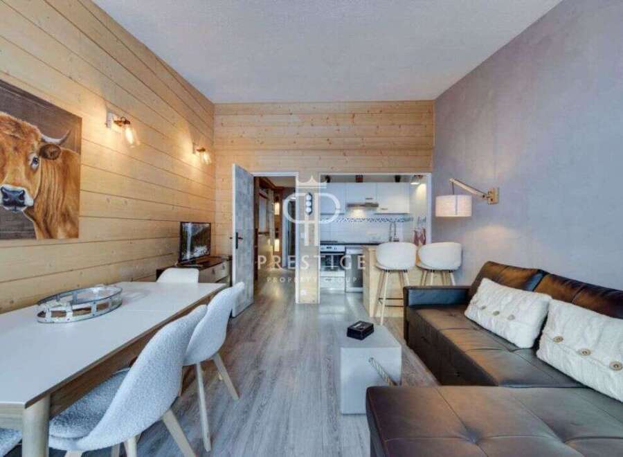 Discover a cozy retreat in this charming property.
