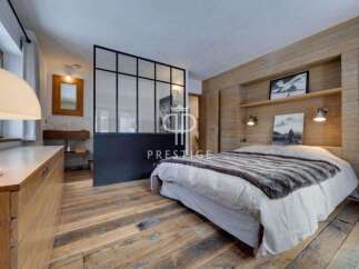 Discover the epitome of rustic elegance in this stunning bedroom.