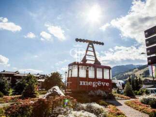 Discover the charm of Megève with this stunning property.
