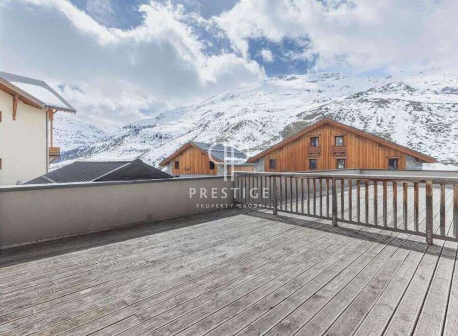 Enjoy breathtaking mountain views from this stunning property.