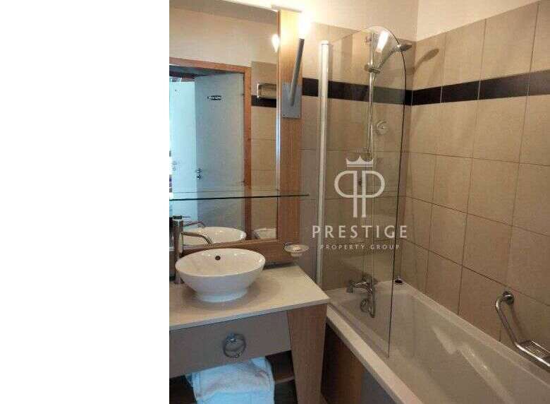 Discover a modern bathroom with a sleek design.