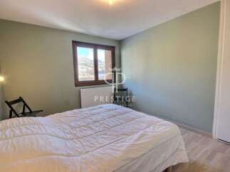 Discover a cozy bedroom with a serene ambiance.