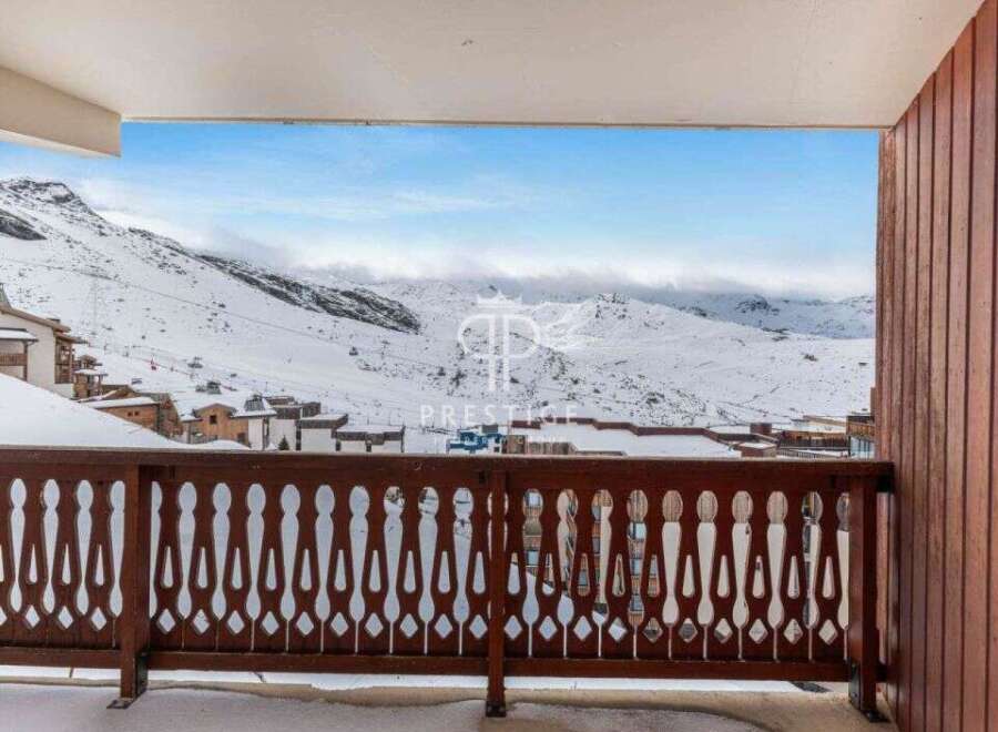 Enjoy breathtaking mountain views from this stunning property.
