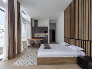 Experience luxury in this stunning apartment with breathtaking mountain views.