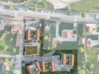 Discover this stunning lakefront property featuring four buildings with private parking and public parking nearby.