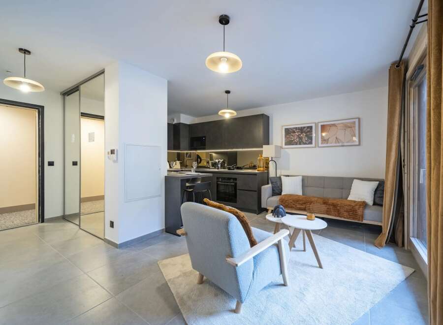 Discover modern living in this stylish apartment! Featuring a sleek kitchen, comfortable living area, and elegant design, it's perfect for those seeking a contemporary lifestyle.