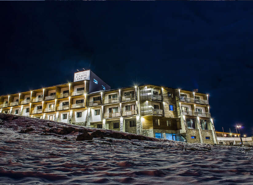 Experience the charm of Hotel Carpe Diem, a stunning property nestled in a picturesque location.