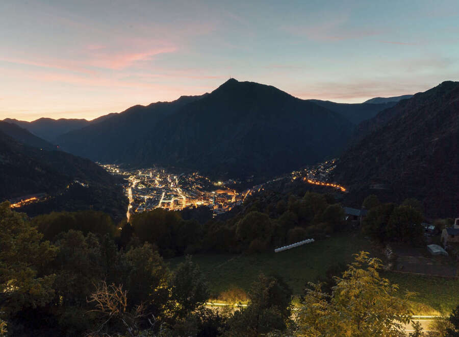 Nestled in the mountains, this property offers breathtaking views of the valley below.