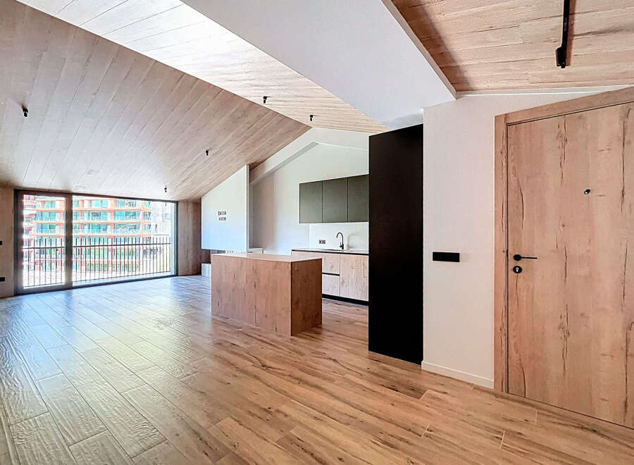 Experience modern luxury in this stunning property! Featuring a spacious open-plan living area with a stylish kitchen, this home is perfect for entertaining.