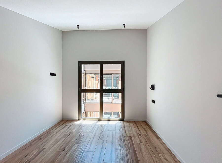 Discover the potential of this bright and airy space, perfect for creating your dream home.
