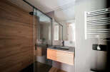 Step into modern luxury with this stunning bathroom design.