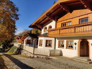 Discover the charm of this stunning property, showcasing traditional architecture and inviting warmth.