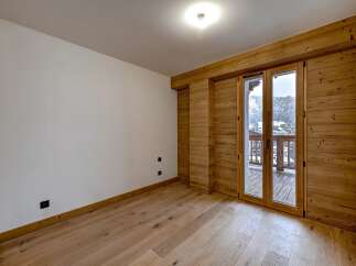 Discover the charm of this stunning property, featuring exquisite wooden accents and a bright, airy ambiance.