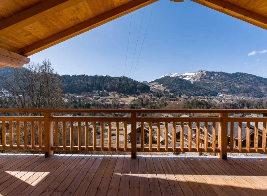 Enjoy breathtaking mountain views from this stunning property.