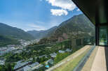 Luxury mountain retreat with breathtaking panoramic views.
