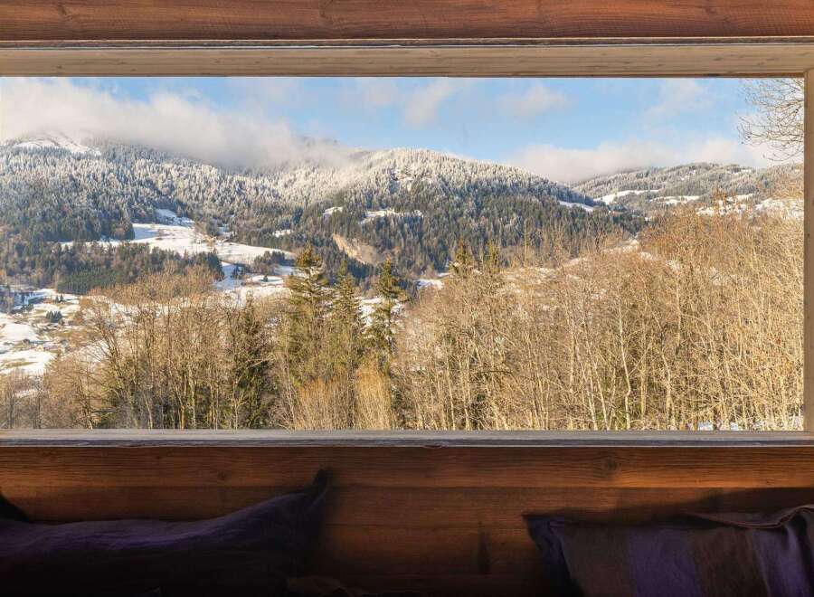 Wake up to breathtaking mountain views from this cozy cabin.