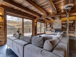 Experience the ultimate in luxury living with this stunning chalet.