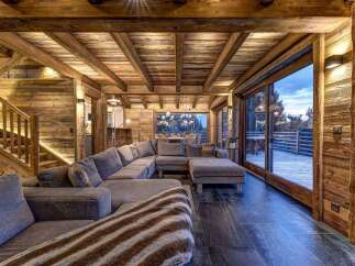 Experience the ultimate in luxury living with this stunning chalet.