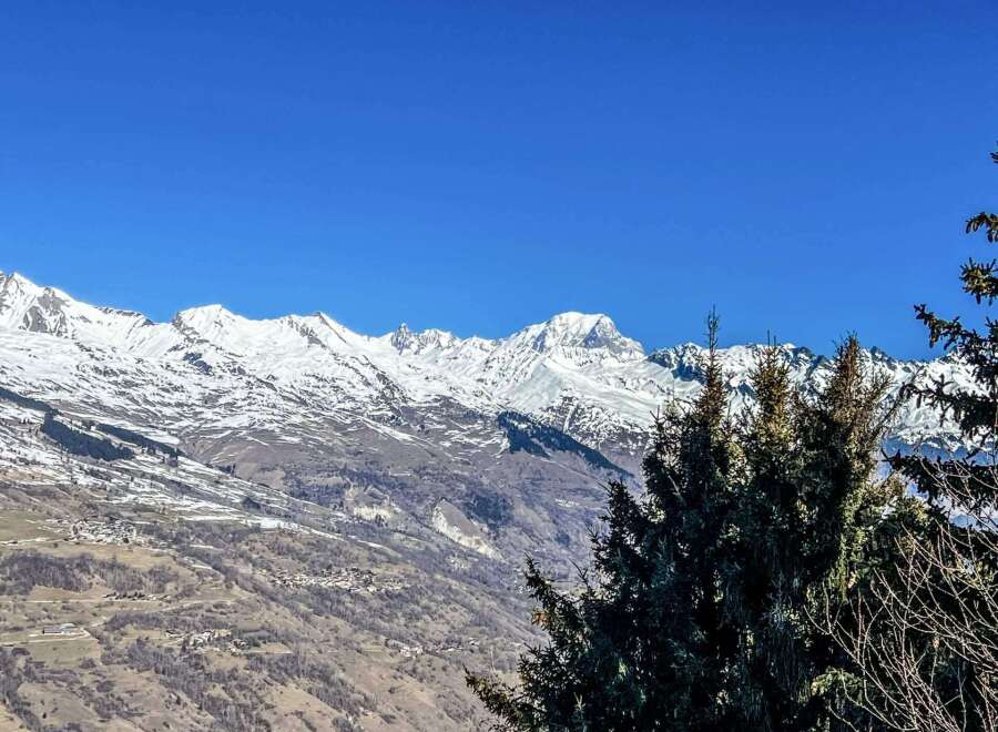 Breathtaking mountain views from this stunning property.