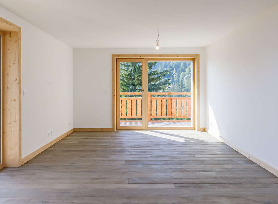 Discover a bright and airy space with stunning views.