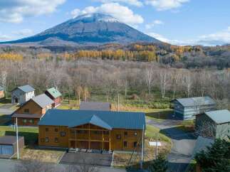 Nestled against a breathtaking mountain backdrop, this stunning property boasts a collection of charming, modern homes.